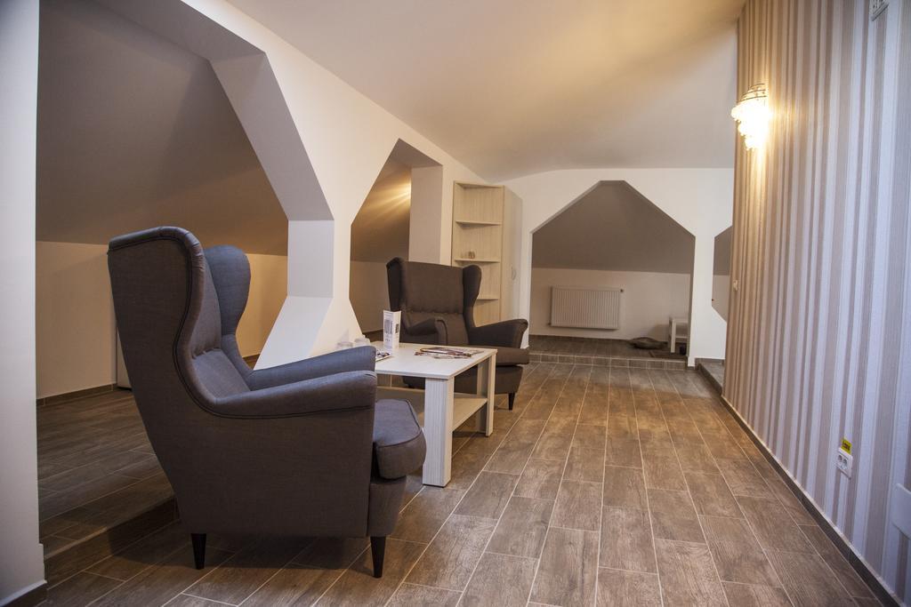 Hotel Nova Residence Popesti-Leordeni Δωμάτιο φωτογραφία