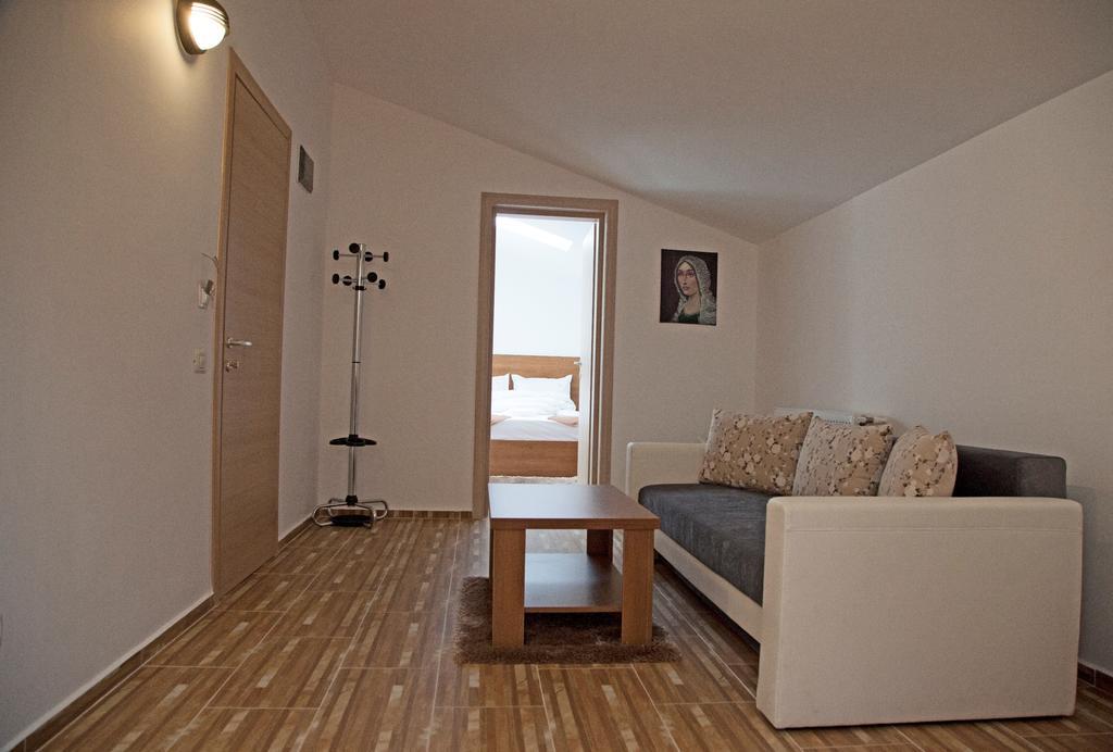 Hotel Nova Residence Popesti-Leordeni Εξωτερικό φωτογραφία