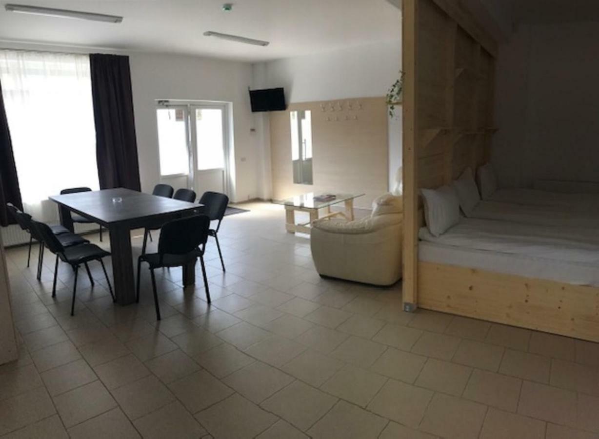 Hotel Nova Residence Popesti-Leordeni Εξωτερικό φωτογραφία