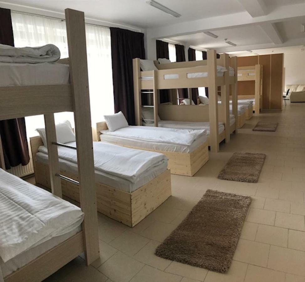 Hotel Nova Residence Popesti-Leordeni Εξωτερικό φωτογραφία